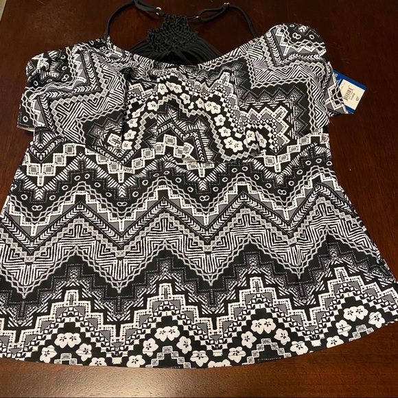 Arizona Jean Company Other - NWT Arizona swim tankini
